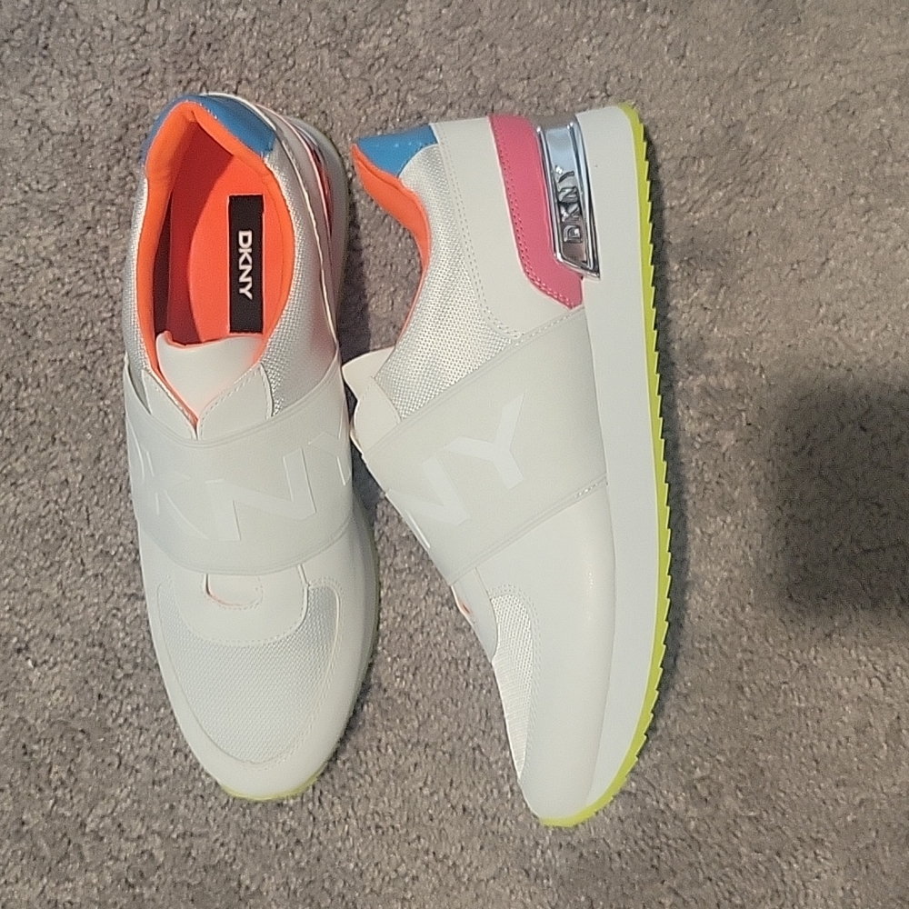 DKNY beautiful NEON tennis shoes. Nwt